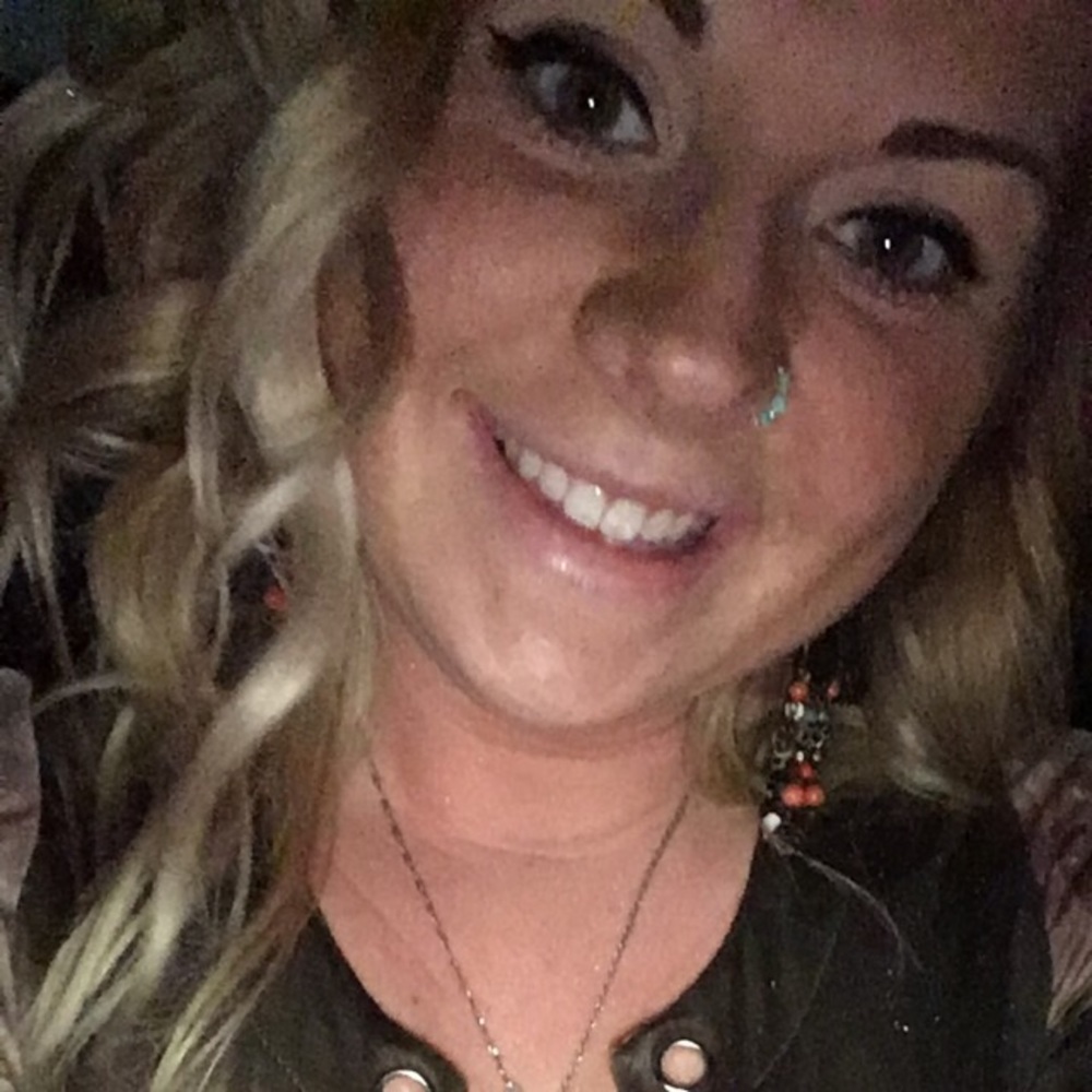Meet your Posher, Brittany